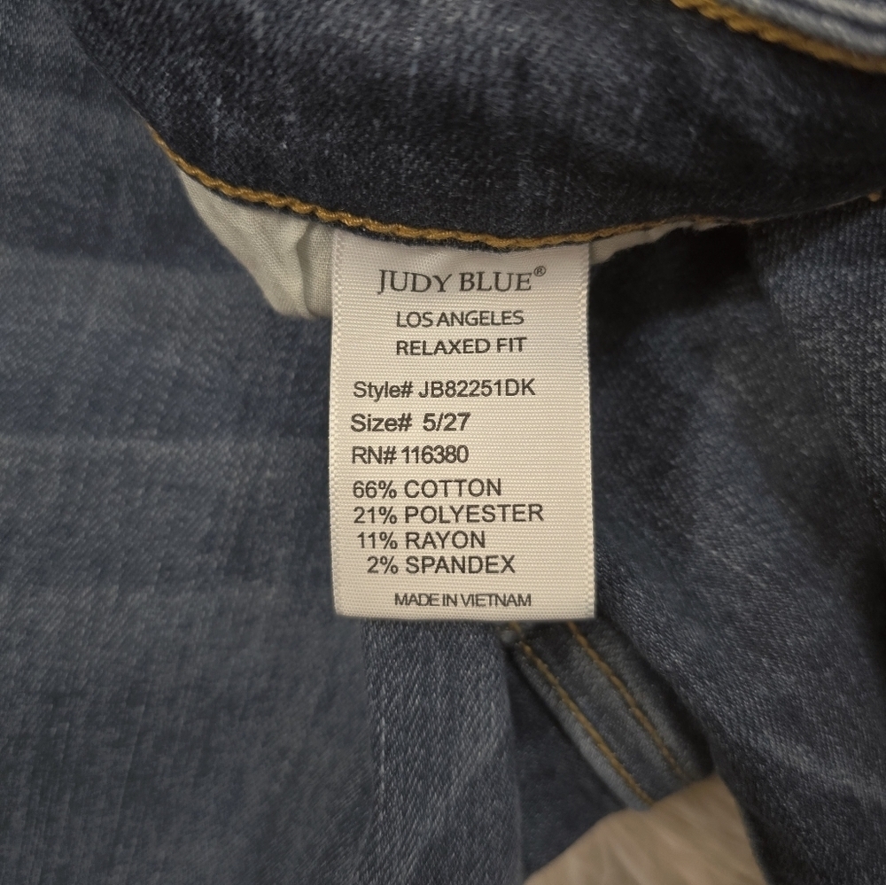 Judy Blue Dark Wash Straight Leg Relaxed Fit Lightly Distressed Jeans Size 5 27 - Picture 8 of 13